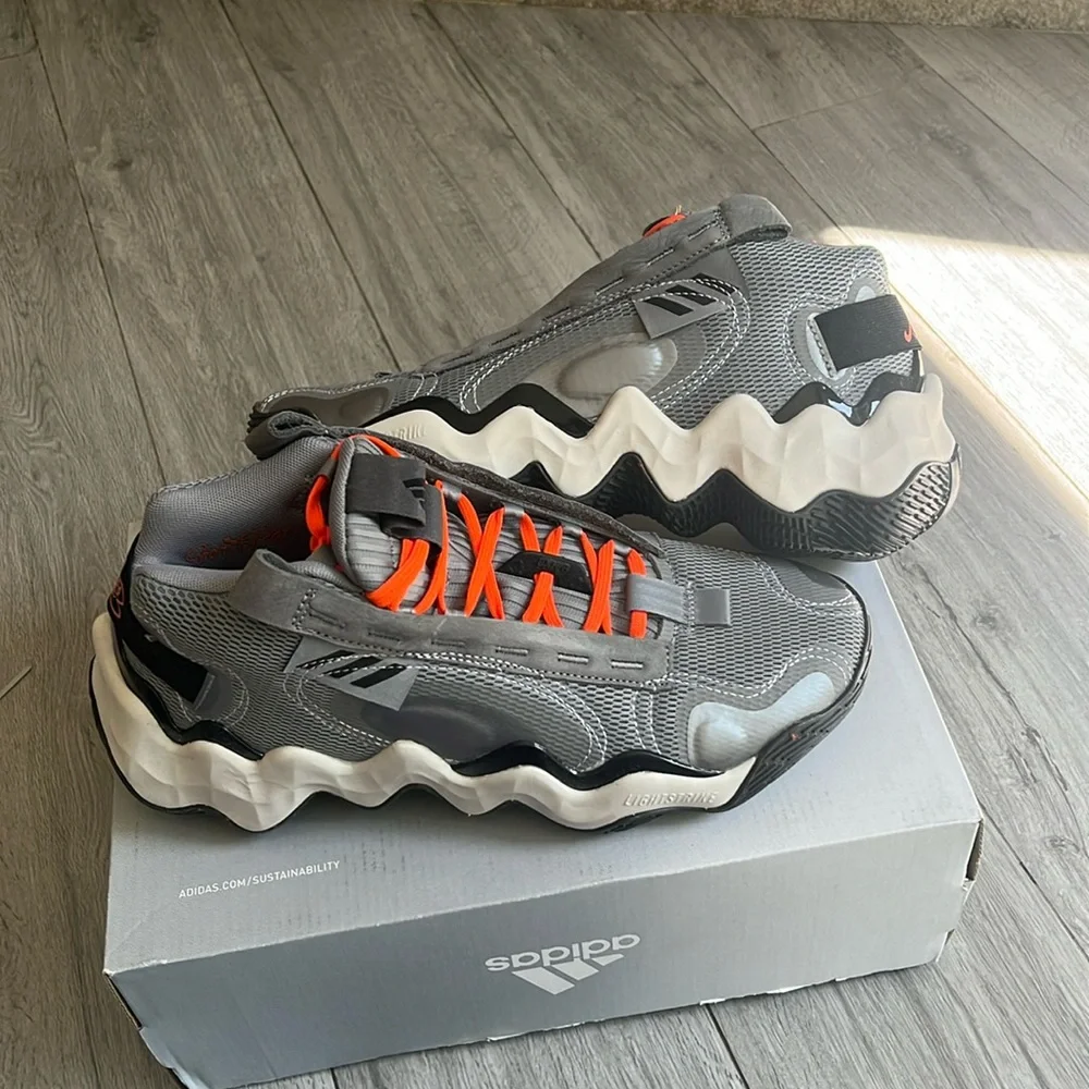 🌸New Arrival🌸 Adidas women's basketball sneakers
